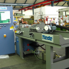 Universal 320 GW - Официальный представитель MAGNAFLUX в Казахстане и СНГ